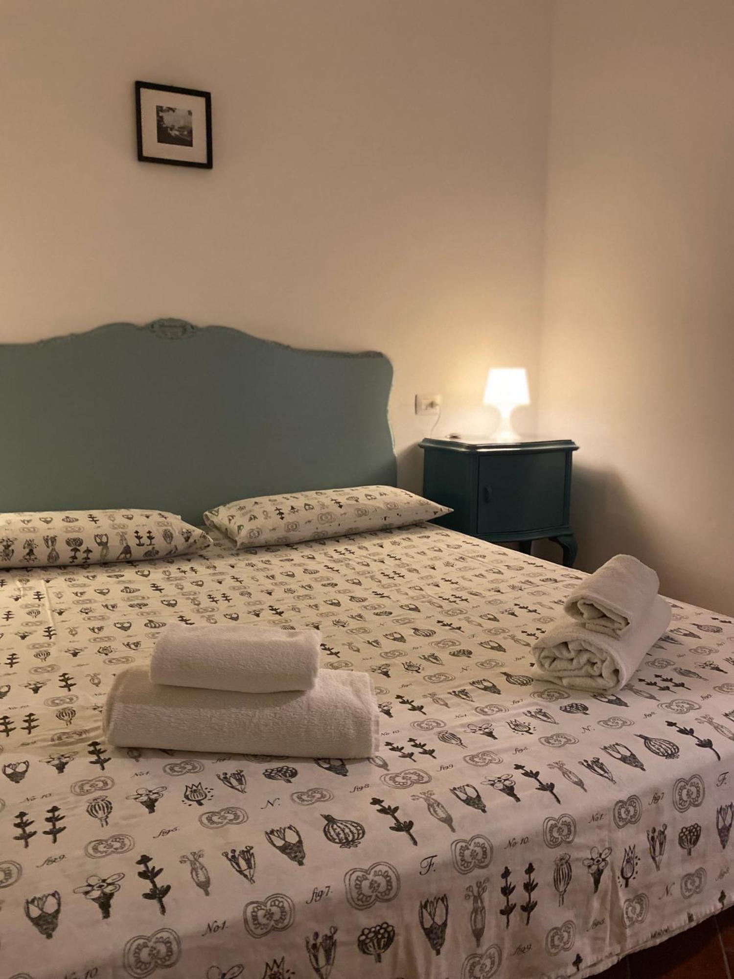 Holiday House Alla Torre Mandello del Lario Bagian luar foto