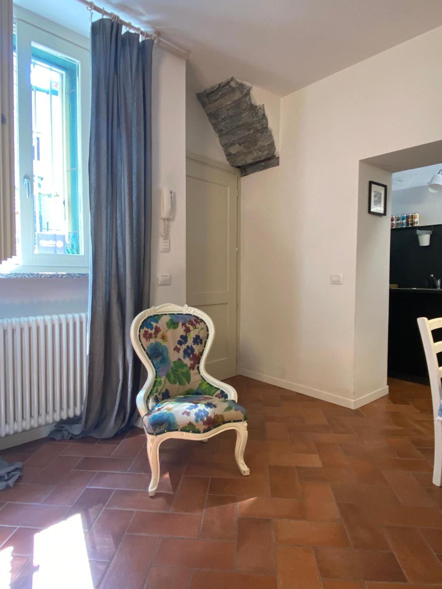 Holiday House Alla Torre Mandello del Lario Bagian luar foto